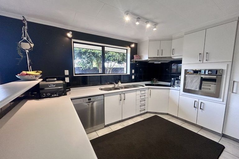 Photo of property in 14 Coleridge Place, Stoke, Nelson, 7011