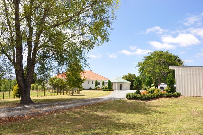 Photo of property in 15 Pukenui Road, Kaiwaka, 0573