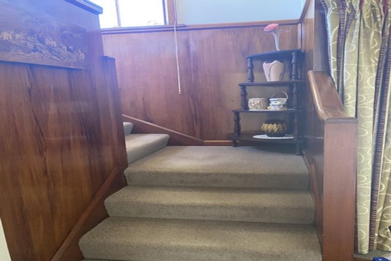 Photo of property in 16 Lisburn Avenue, Caversham, Dunedin, 9012