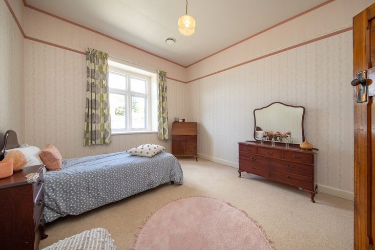 Photo of property in 15 Wellington Street, Feilding, 4702