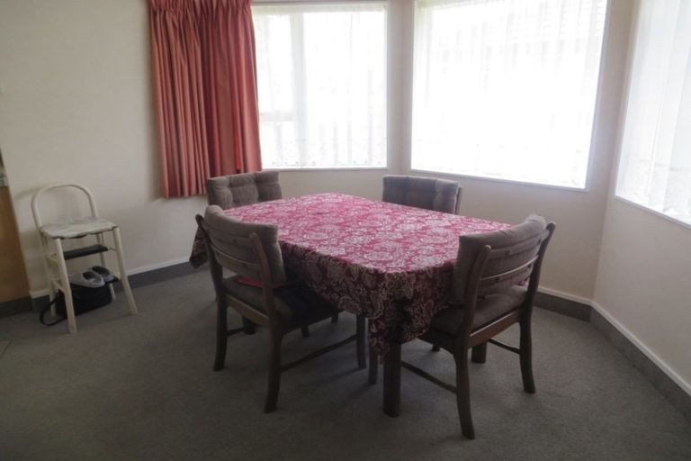 Photo of property in 24 Devon Street, Levin, 5510