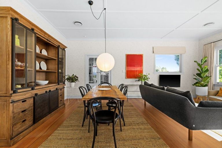 Photo of property in 24 Muritai Crescent, Havelock North, 4130