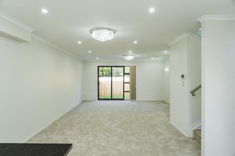 Photo of property in 79c Russell Road, Manurewa, Auckland, 2102