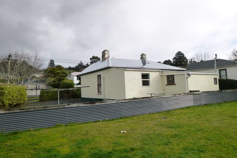 Photo of property in 10 Glenross Street, Glenross, Dunedin, 9011