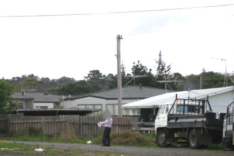 Photo of property in 4/116 Beach Haven Road, Beach Haven, Auckland, 0626