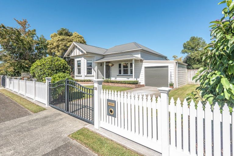 Photo of property in 28 Jellicoe Street, Whanganui East, Whanganui, 4500