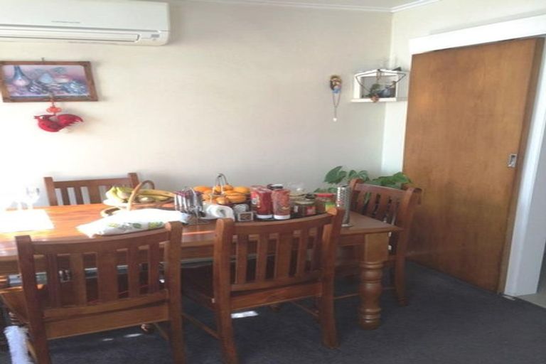 Photo of property in 2/8 Latham Avenue, Pakuranga, Auckland, 2010