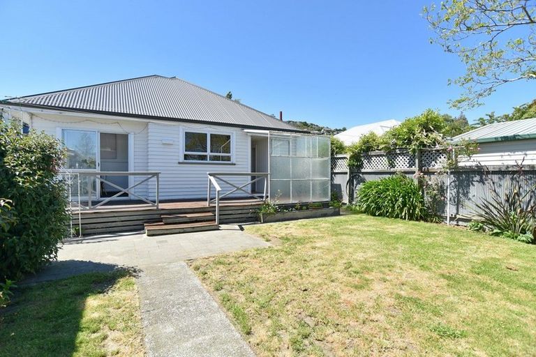 Photo of property in 119 Centaurus Road, Huntsbury, Christchurch, 8022