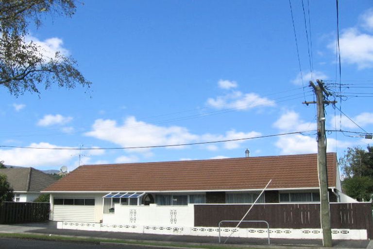 Photo of property in 2a Victoria Street, Ebdentown, Upper Hutt, 5018