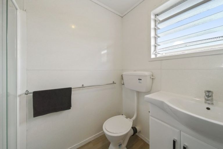 Photo of property in 2/6 Cornwall Road, Papatoetoe, Auckland, 2025