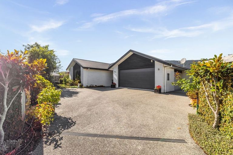 Photo of property in 13 Boysenberry Grove, Richmond, 7020