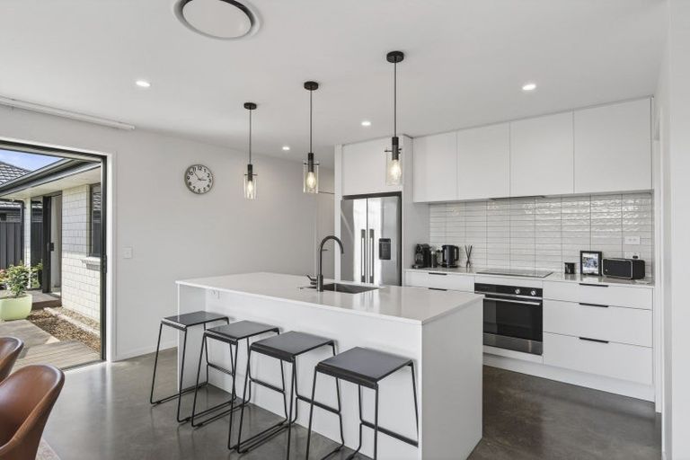 Photo of property in 247 Huatoki Street, Upper Vogeltown, New Plymouth, 4310