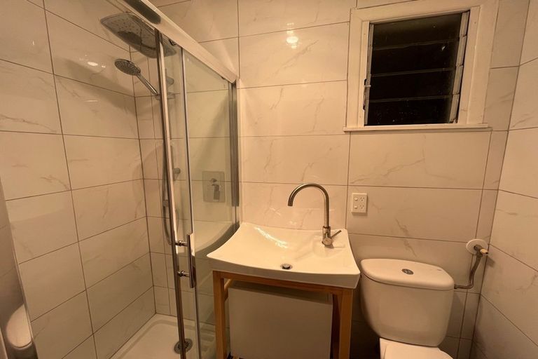 Photo of property in 39 Riverhills Avenue, Pakuranga Heights, Auckland, 2010