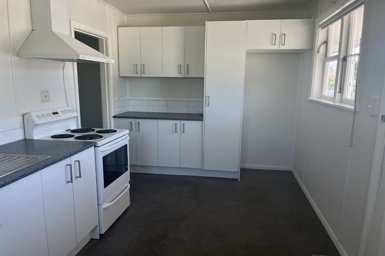 Photo of property in 1/45 Pine Avenue, Ebdentown, Upper Hutt, 5018