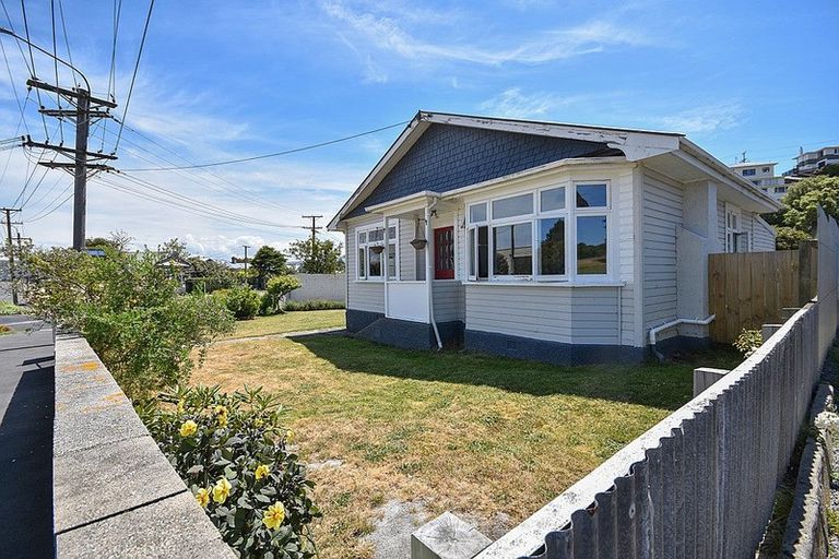 Photo of property in 37 Tahuna Road, Tainui, Dunedin, 9013
