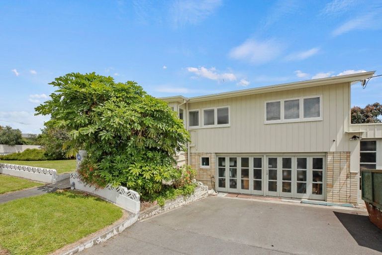 Photo of property in 1 Beerescourt Road, Beerescourt, Hamilton, 3200