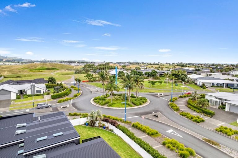 Photo of property in 60a The Boulevard, Papamoa Beach, Papamoa, 3118