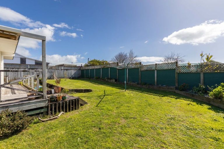 Photo of property in 12 Pratt Street, Waitara, 4320