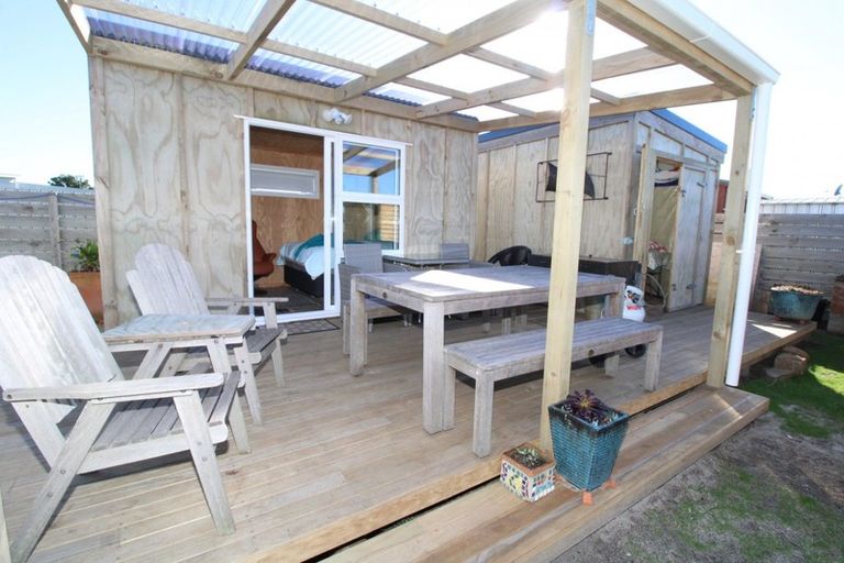 Photo of property in 121 Ngaio Drive, Matarangi, Whitianga, 3592