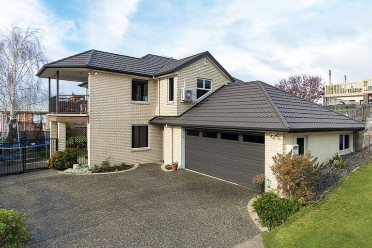 Photo of property in 17a Helvetia Road, Pukekohe, 2120