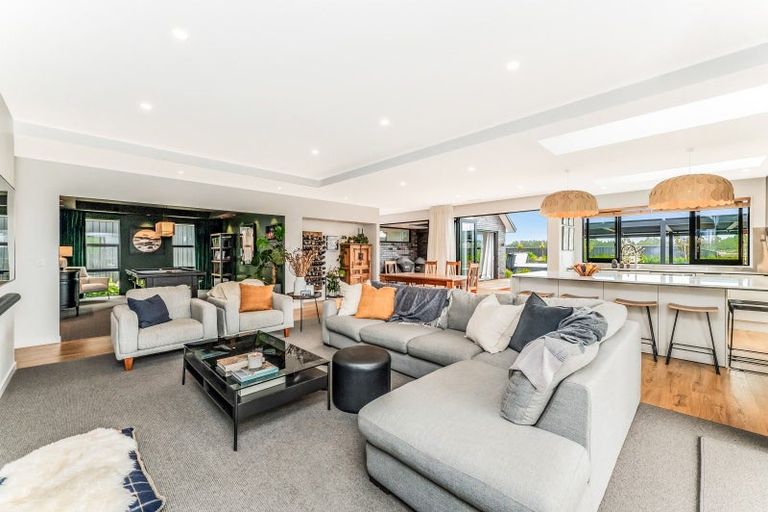 Photo of property in 42 Ridgeland Way, West Melton, 7618