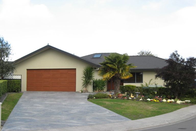 Photo of property in 1 Kentia Place, Havelock North, 4130