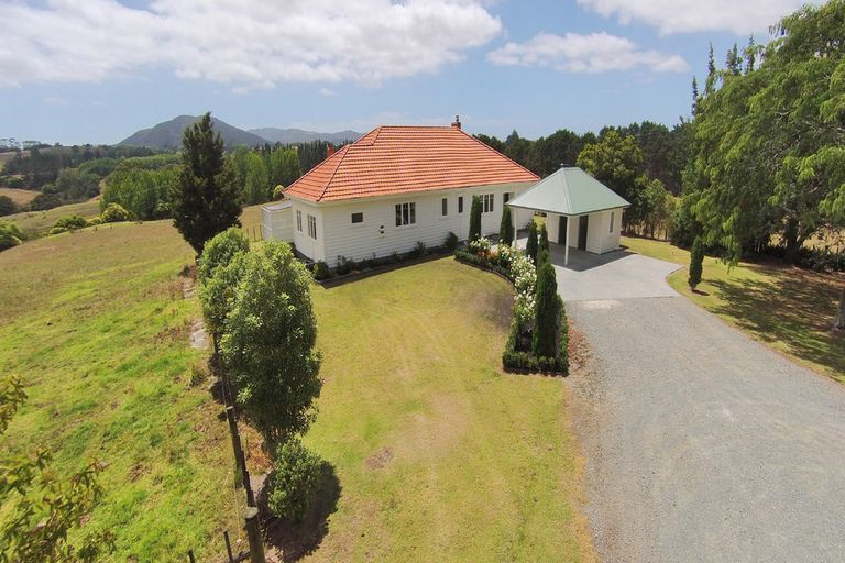 Photo of property in 15 Pukenui Road, Kaiwaka, 0573
