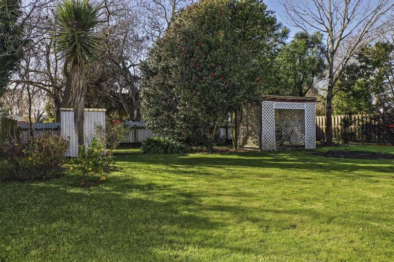 Photo of property in 570 Lowe Street, Camberley, Hastings, 4120