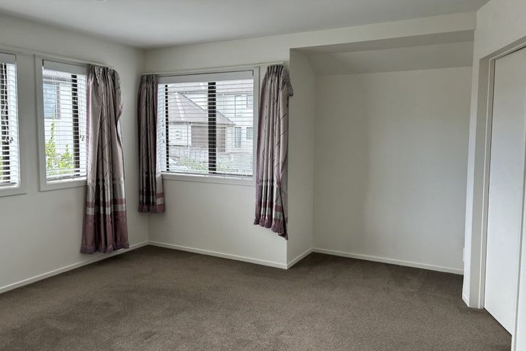 Photo of property in 32a Bleakhouse Road, Howick, Auckland, 2014