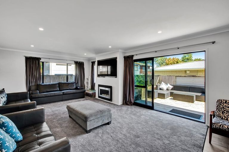 Photo of property in 44 Belt Road, Moturoa, New Plymouth, 4310