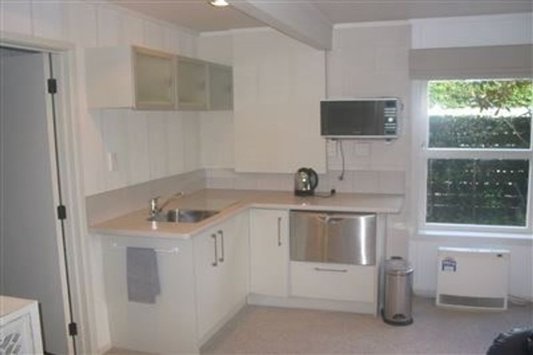 Photo of property in 1/14 Frieston Road, Milford, Auckland, 0620