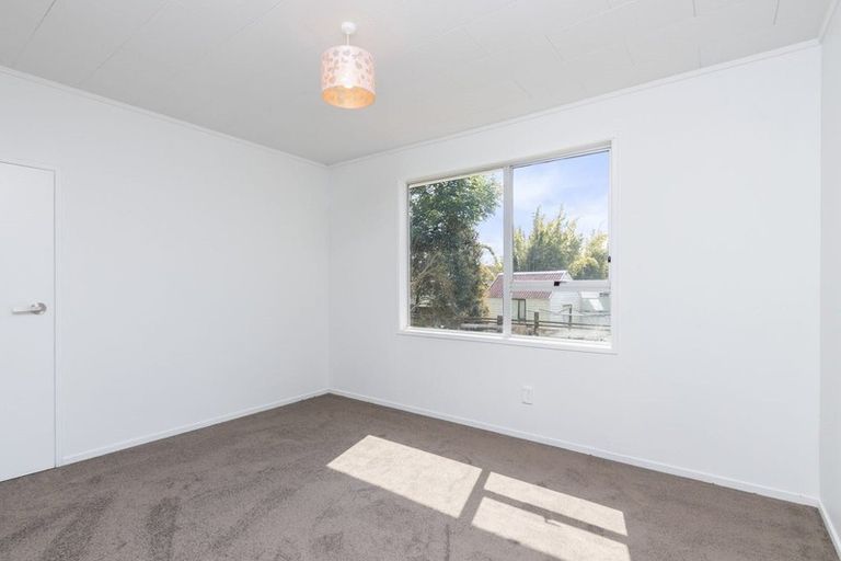 Photo of property in 20 Tango Place, Henderson, Auckland, 0610