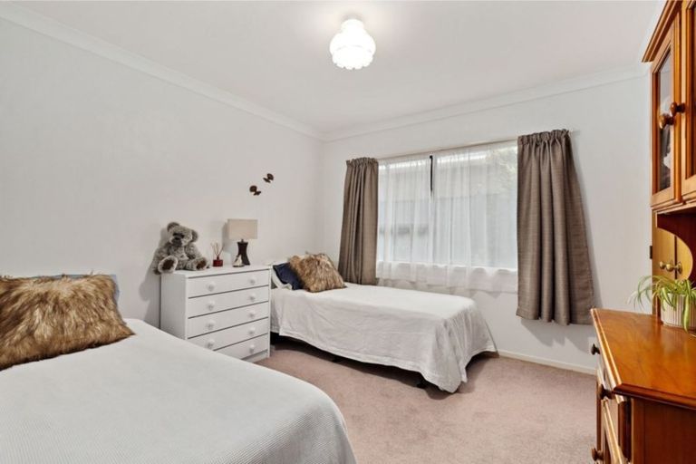 Photo of property in 22 White Heron Drive, Massey, Auckland, 0614