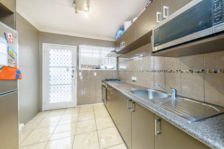 Photo of property in 2/87 Station Road, Papatoetoe, Auckland, 2025