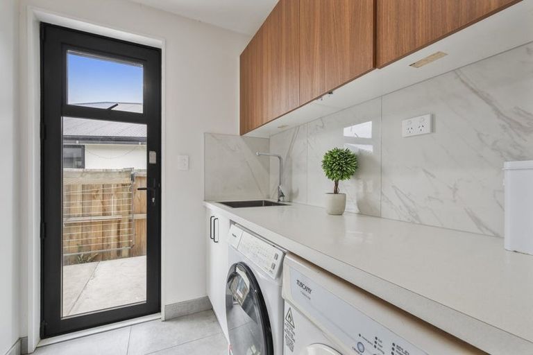 Photo of property in 11 Clonbunny Close, Rolleston, 7614