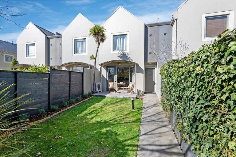Photo of property in 16b Saint Albans Street, St Albans, Christchurch, 8014
