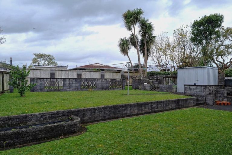 Photo of property in 72 Manu Crescent, Upper Vogeltown, New Plymouth, 4310