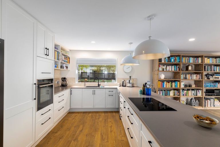 Photo of property in 21 Condell Avenue, Papanui, Christchurch, 8053