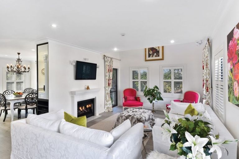 Photo of property in 1/177 Hurstmere Road, Takapuna, Auckland, 0622
