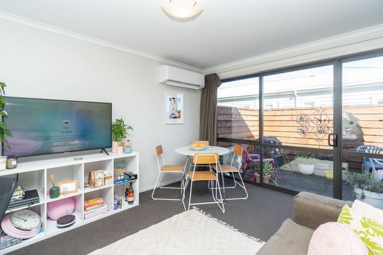 Photo of property in 2/28 Fifth Avenue, Enderley, Hamilton, 3214