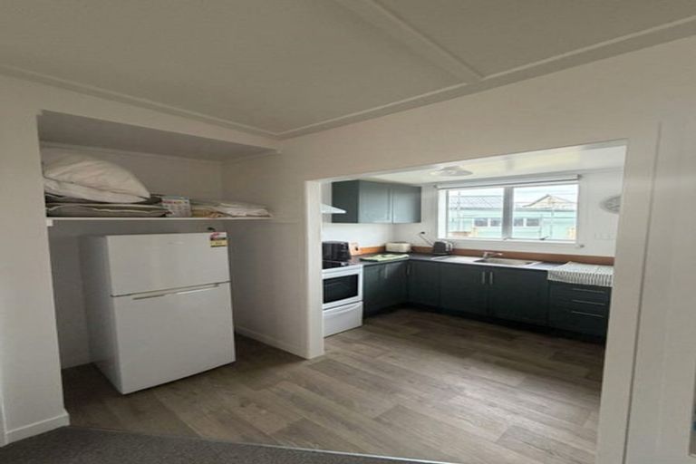 Photo of property in 17 Coleman Avenue, Waverley, 4591