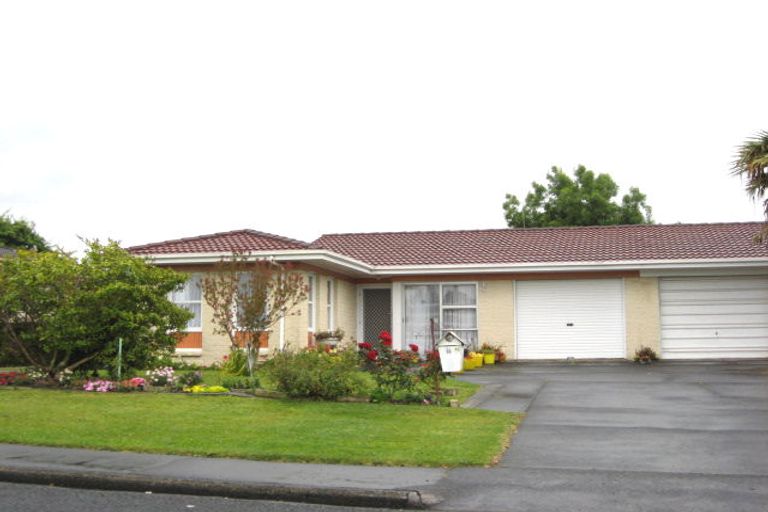 Photo of property in 1/32 Park Estate Road, Rosehill, Papakura, 2113