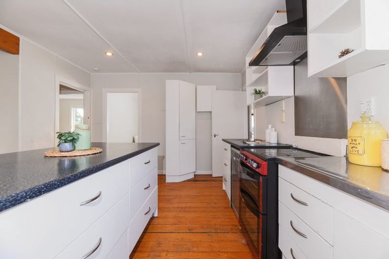 Photo of property in 31 Railway Street West, Papakura, 2110