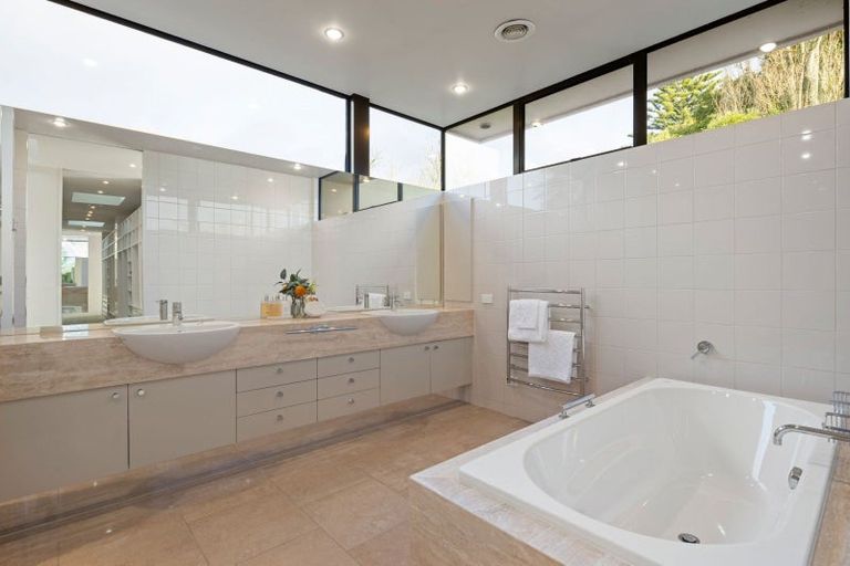 Photo of property in 29 Saint Andrews Terrace, St Andrews, Hamilton, 3200