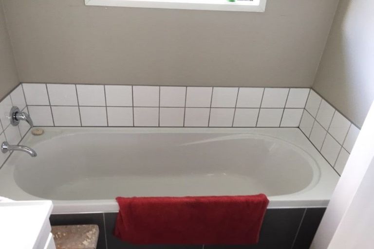 Photo of property in 24 Cleveland Street, Bader, Hamilton, 3206