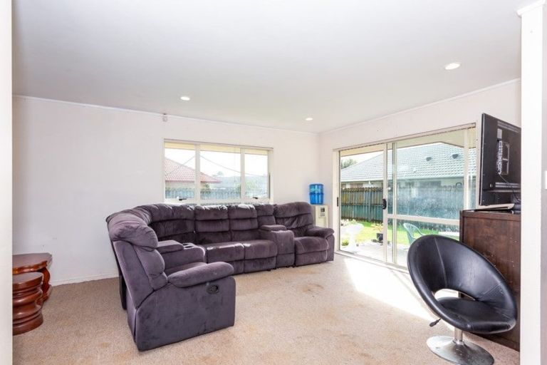 Photo of property in 9 Blowers Place, Flat Bush, Auckland, 2019