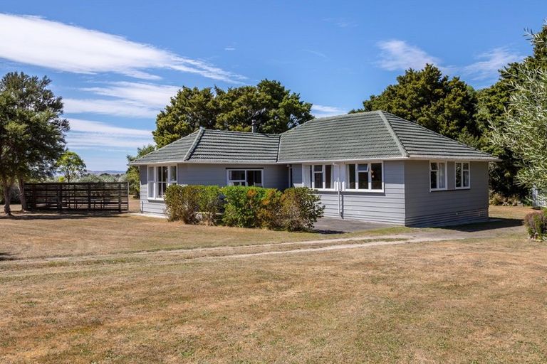 Photo of property in 17 Tararua Drive, Upper Plain, Masterton, 5888