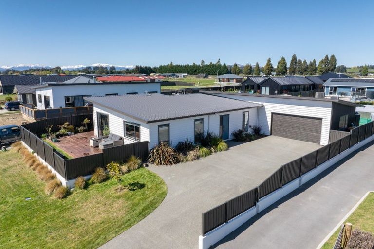 Photo of property in 28 Burnby Drive, Te Anau, 9679