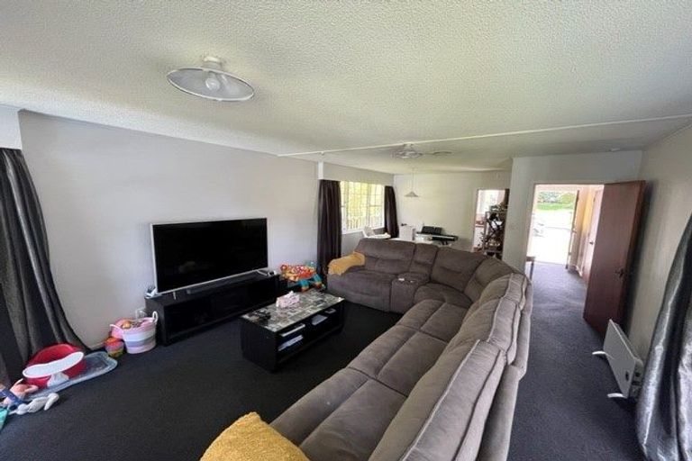 Photo of property in 99 Tirohanga Road, Tirohanga, Lower Hutt, 5010