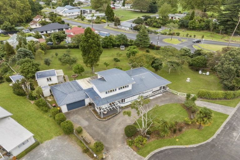 Photo of property in 4 Crossley Street, Katikati, 3129